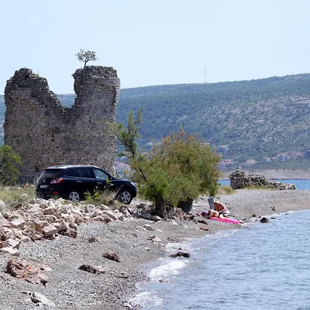 Apartment With Parking Space Starigrad, Paklenica - 25527 Starigrad Paklenica